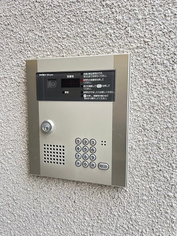 尼崎市宮内町２丁目のアパートのセキュリティ