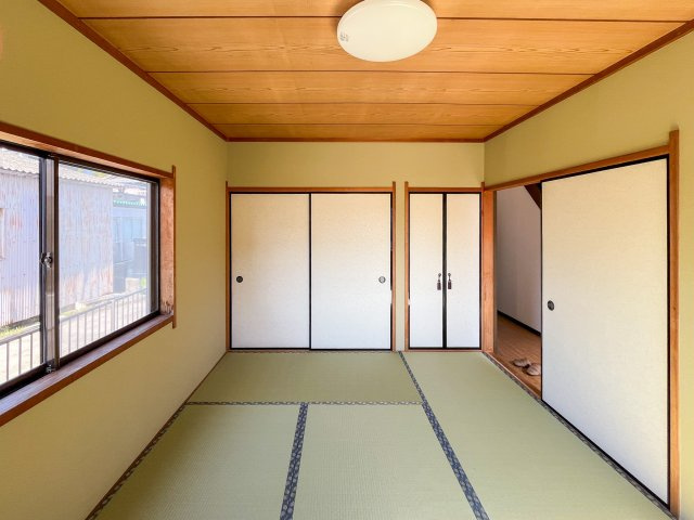 津市高野尾町の和室