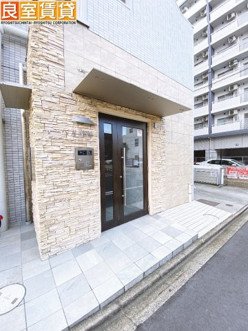 【エントランス】 | オーベル城西