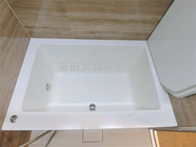 ラティエラ大森西の浴室