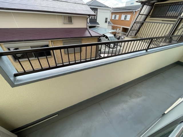 豊中市北条町３丁目の賃貸マンションのバルコニー