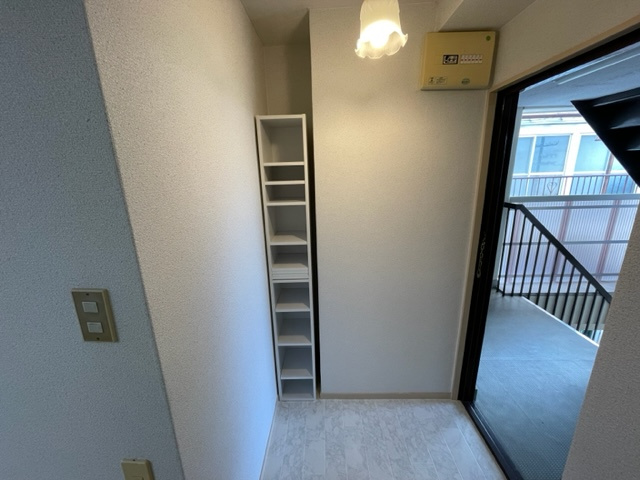 豊中市北条町３丁目の賃貸マンションの玄関
