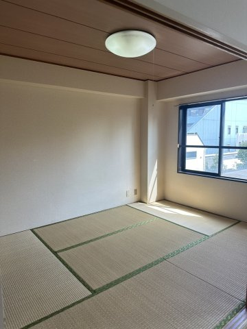 アーバンコートサカスⅢの和室