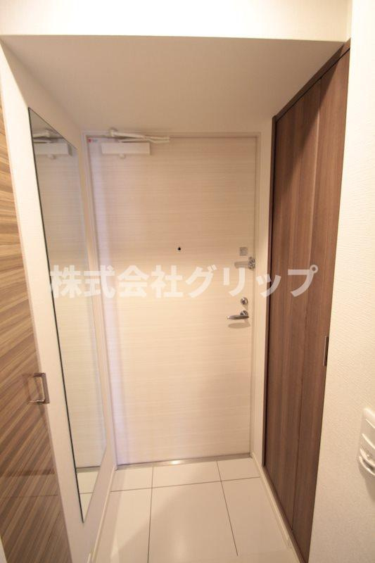 ガーラ・リバースクエア横濱南の玄関