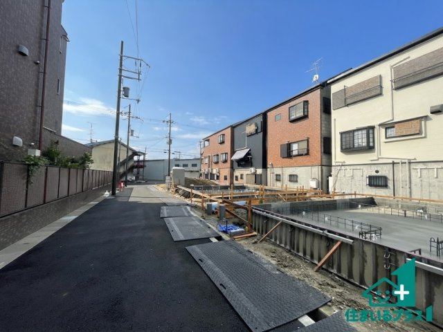 ■枚方市田口　第6期　新築一戸建ての前面道路含む現地写真