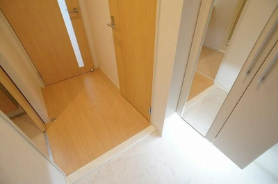 【玄関】 | ケヤキ　グランデ | 洋室のお部屋です。