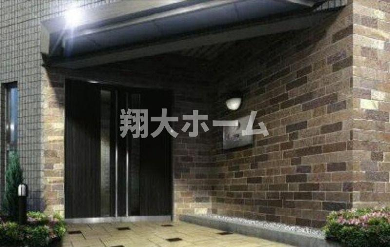 ライジングプレイス向島のエントランス