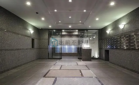 ルーブル高田馬場参番館のエントランス