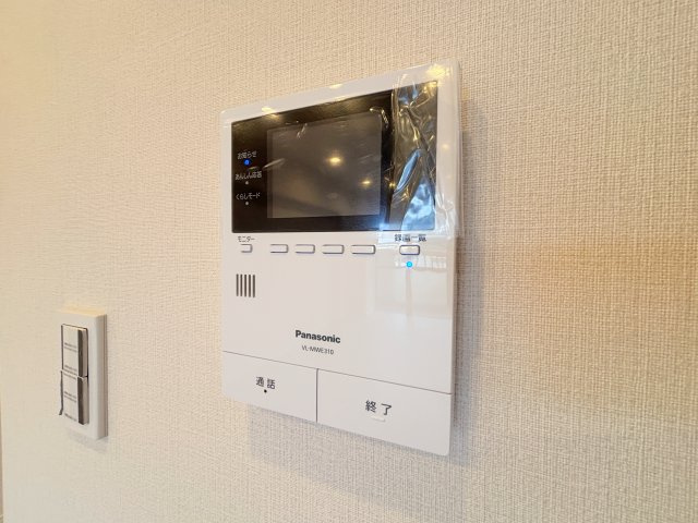 【TVモニター付きインターフォン】