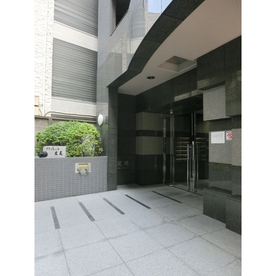 【エントランス】 | グランドゥール広尾