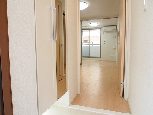 フラッツ・アイⅢの玄関