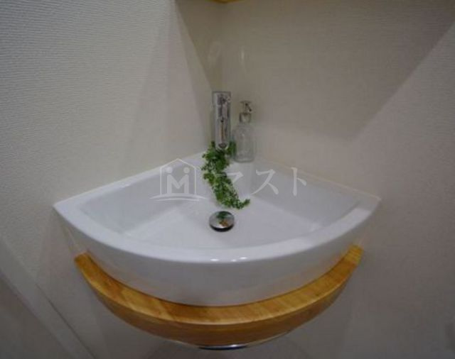 セレニテ谷町クロワの洗面所