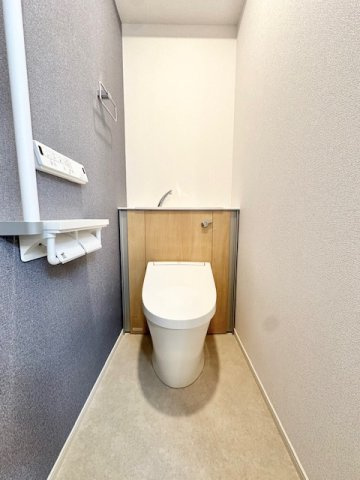 パインオーク　Ａのトイレ|清潔感のあるトイレです