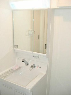 【独立洗面台】 | ロンデ西新宿 | 嬉しい独立洗面台付き。