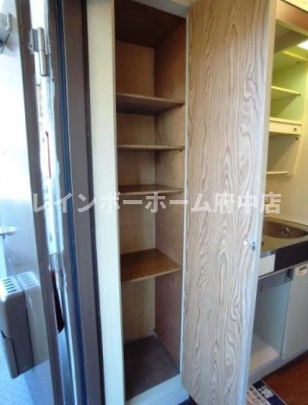 スカイコート府中の収納