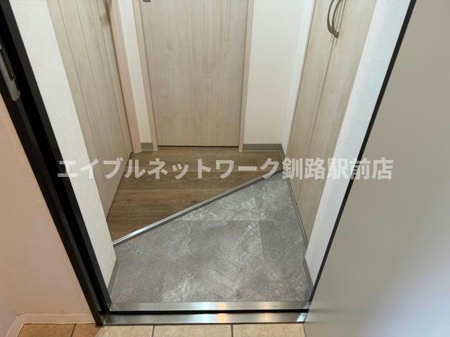 OBER白金（オーベルシロガネ）の玄関