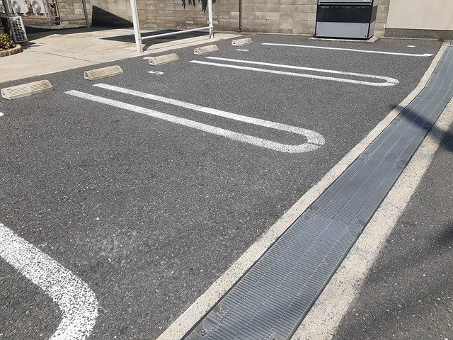 クリ－ル　ポッシュＴ＆Ｋの駐車場|駐車場があります