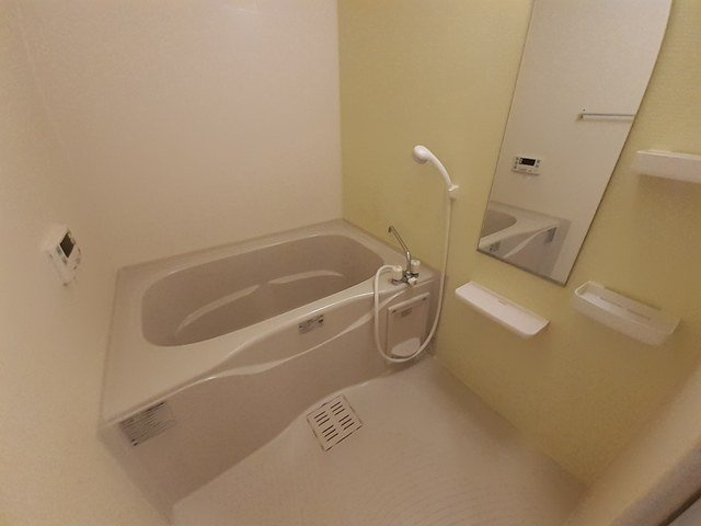 クリ－ル　ポッシュＴ＆Ｋの浴室|コンパクトで使いやすいお風呂です
