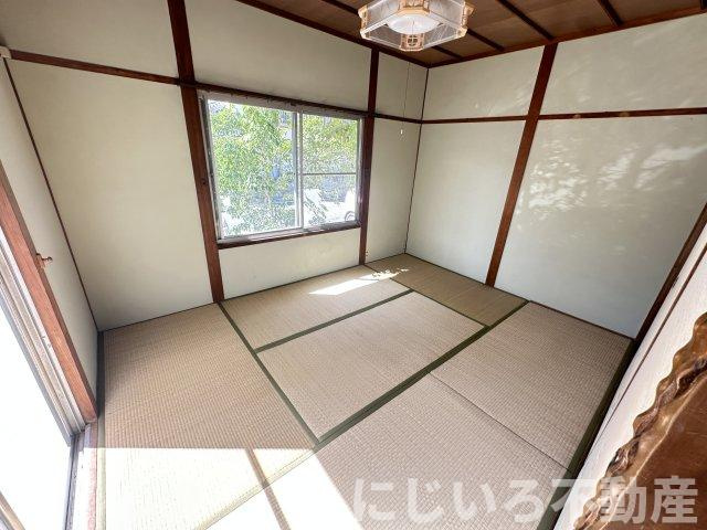 津乃峰町戎山125-82借家（成松邸）の和室