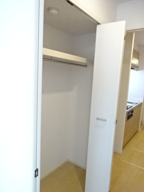 アライブ　ジュネスの収納