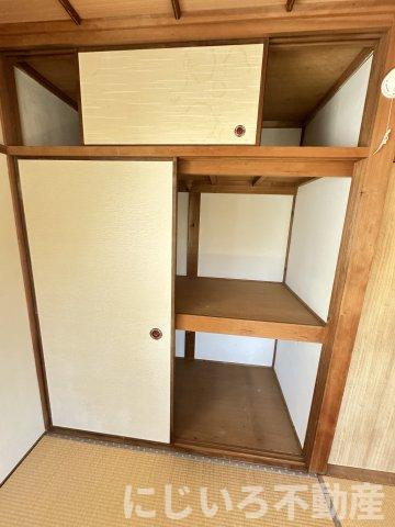 津乃峰町戎山125-56借家（成松邸）の収納