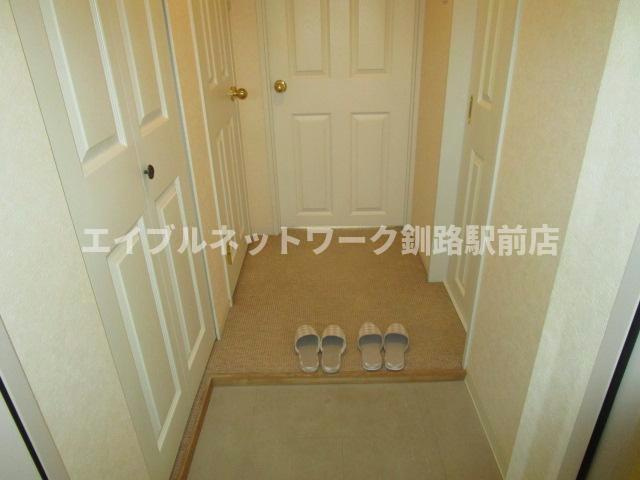 ペラッツィ暁の玄関