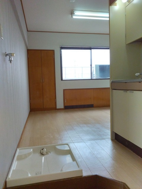 パレス富士見台の洋室