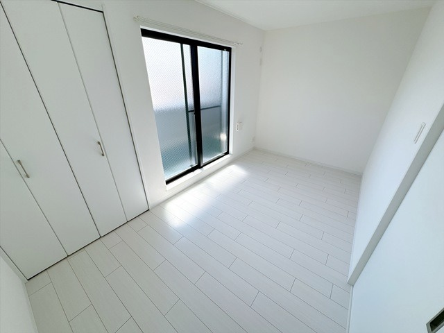 【洋室】 | シャンタラム吹田