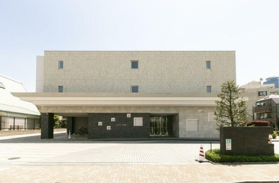 【外観】 | BLESS北新宿 | 鉄筋コンクリート造のがっちりとした建物。