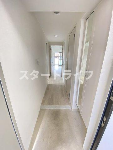 大阪市淀川区宮原１丁目の賃貸マンションの玄関