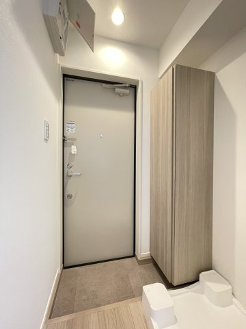 グランフィーカ岩槻の玄関