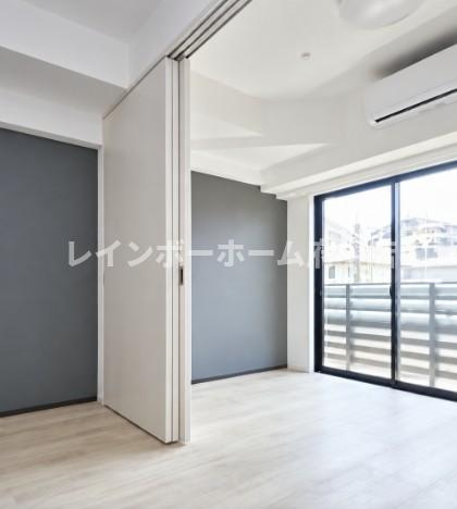 ヴォーガコルテ東府中アジールコートの居間・リビング