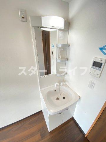 大阪市淀川区西三国１丁目の賃貸マンションの洗面所