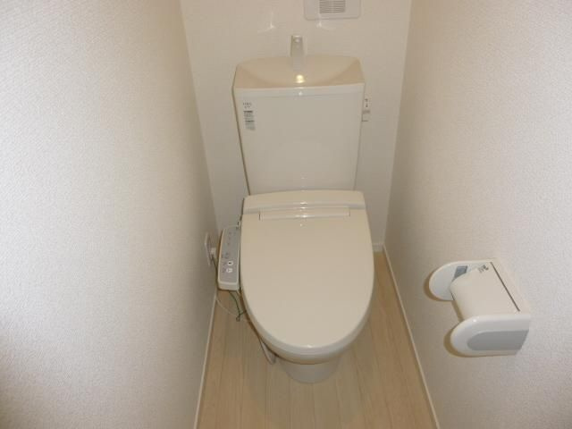 シャルールのトイレ