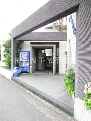 【エントランス】 | ジョイフル池上 | ゆとりのあるエントランスです