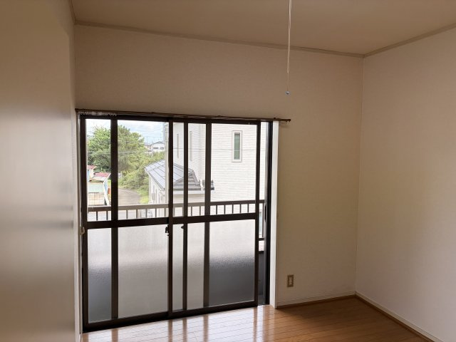 岩田コーポ　2号棟の洋室