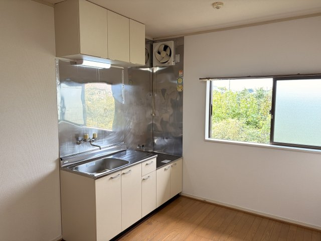 岩田コーポ　2号棟のキッチン