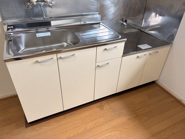 岩田コーポ　2号棟のキッチン