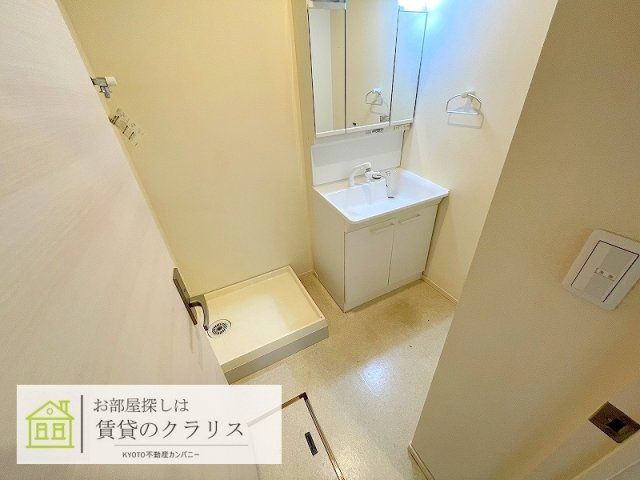 アザレの洗面所