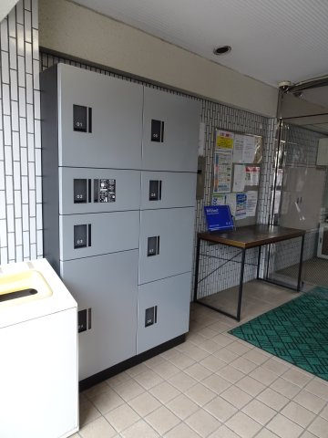 【エントランス】 | メゾン・ド・エトレーヌ | 宅配ボックス