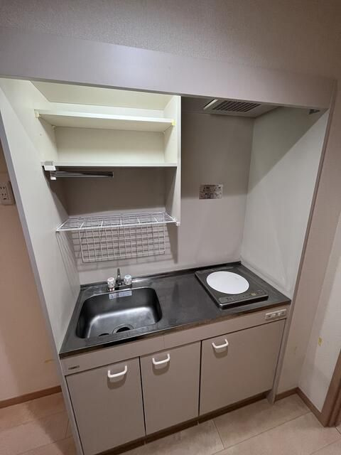 横浜市南区永田東２丁目のアパートのキッチン