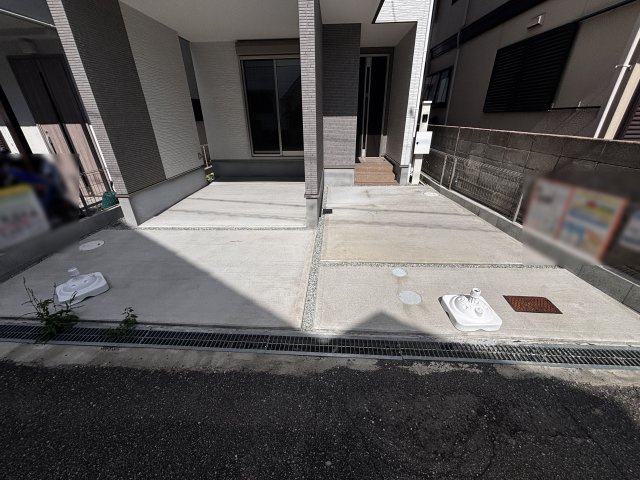 明石市二見町東二見戸建の駐車場