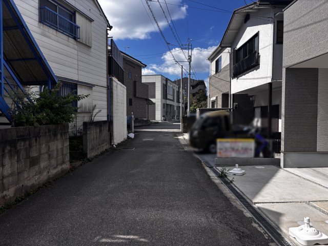明石市二見町東二見戸建の前面道路含む現地写真