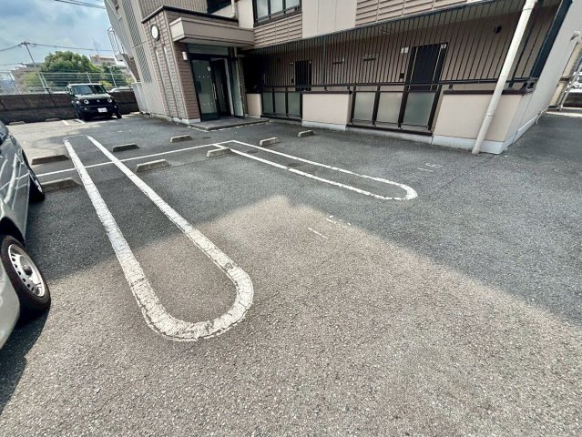 ヴァンクレールⅠの駐車場