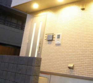 カーサ中町のエントランス