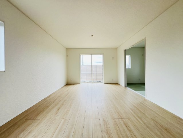 高浜市新明町6丁目5-30他『仲介手数料無料』新築一戸建て・建売の居間・リビング
