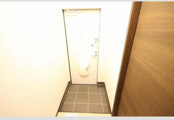 RESIDENCE Mの玄関