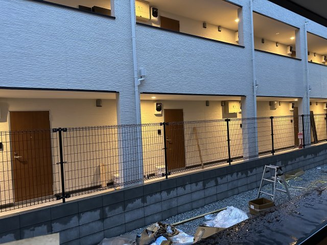 稲城市東長沼のアパートの展望