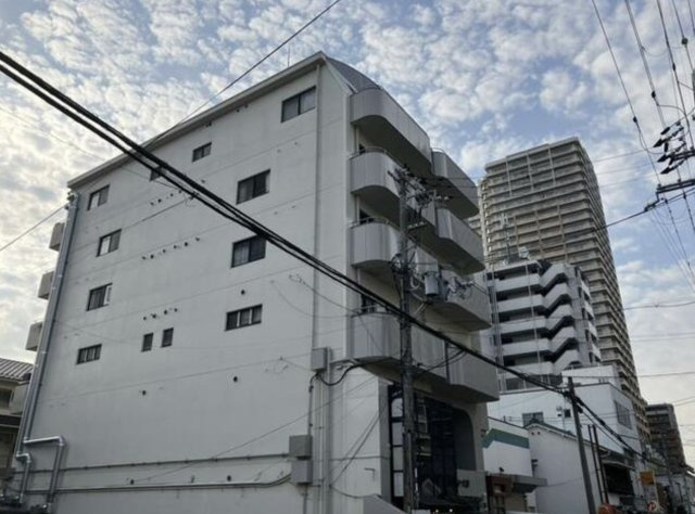草津市大路１丁目の店舗事務所の外観