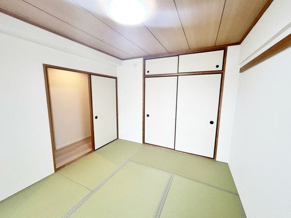メゾン千里山　C棟の和室|い草の香りが落ち着く素敵な和室です